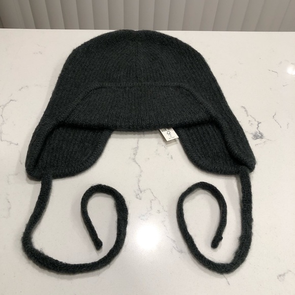 NWT Madewell Green Fuzzy-Knit Ear Flap Beanie Alpaca, Wool - Picture 3 of 12